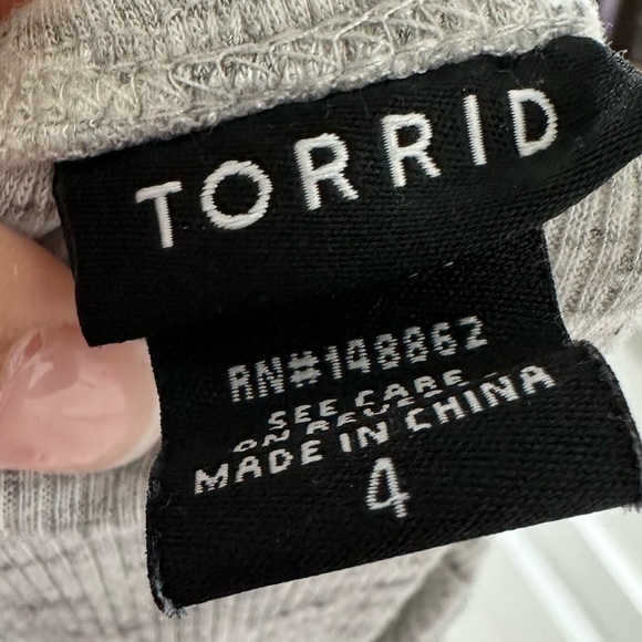 Torrid Heathered Gray Ribbed Ruffle Boho Off The Shoulder Top Jersey Knit - Picture 2 of 4